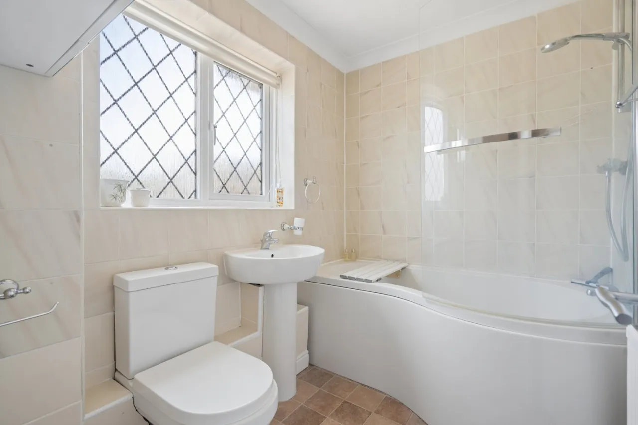 Narcot Lane, Chalfont St. Peter, SL9, photo 6