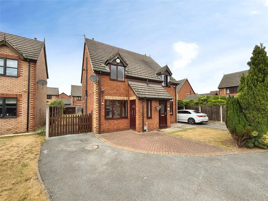 2 bed house for sale — Cosgrove Court, Edenthorpe, South Yorkshire, DN3