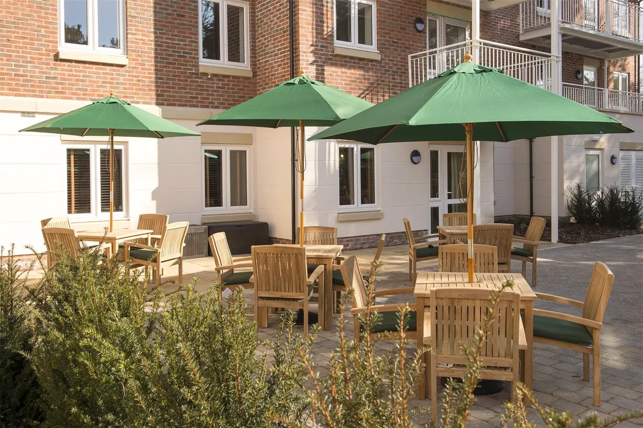 Bath Road, Devizes, Wiltshire, SN10, photo 9