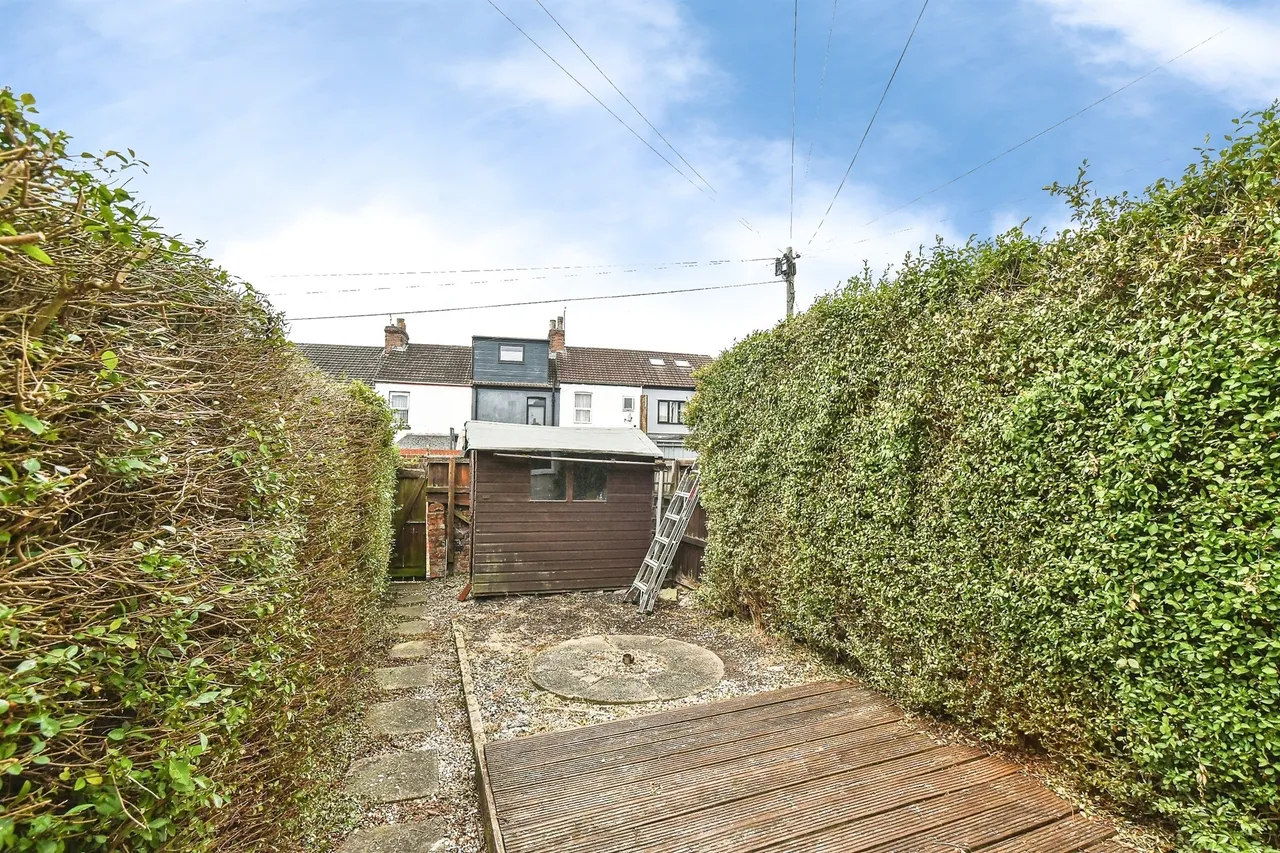 George Street, Swindon, photo 13