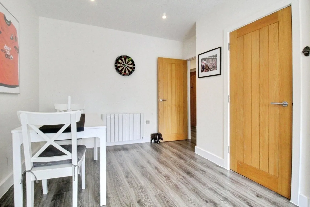 London Street, Basingstoke, Hampshire, RG21 7NU, photo 7