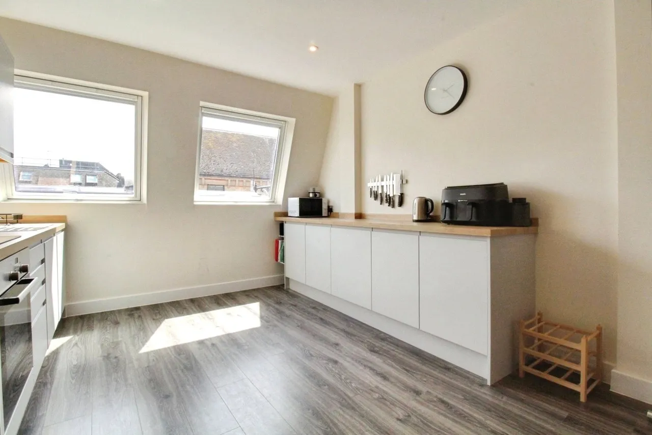 London Street, Basingstoke, Hampshire, RG21 7NU, photo 11