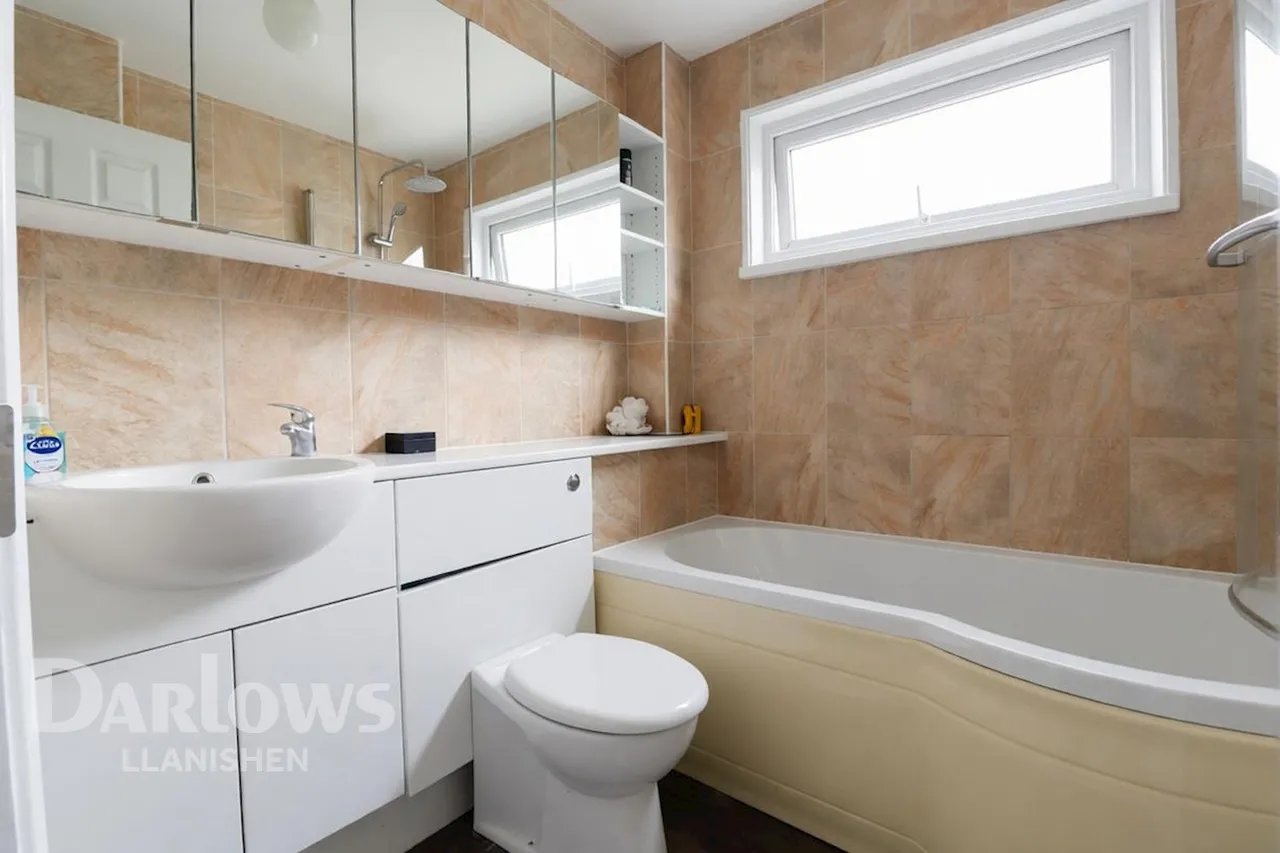 Cheshire Close, Cardiff, photo 16