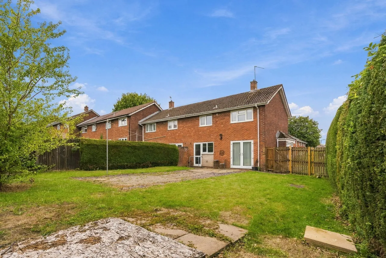 Dynevor Close, Llanyravon, Cwmbran, NP44 8RG, photo 2