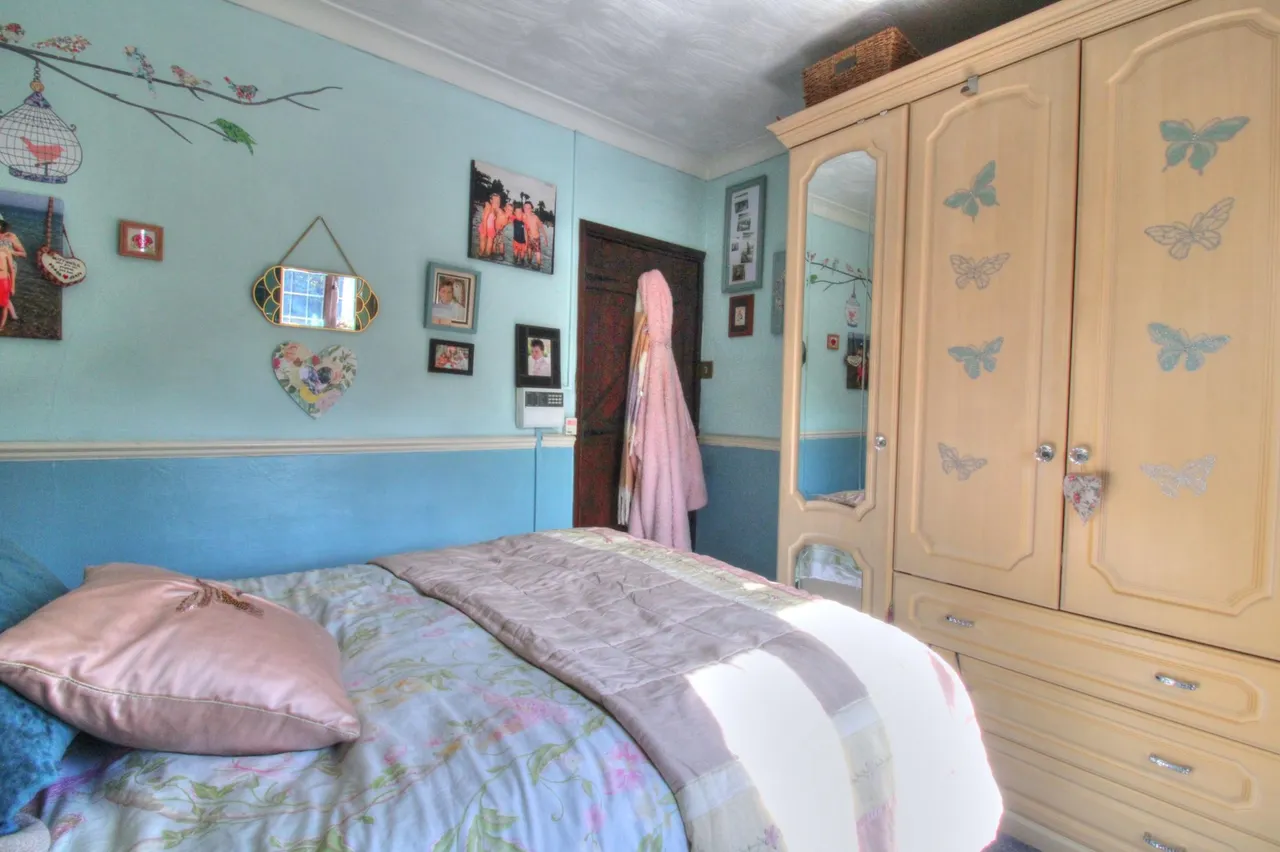 The Meads, Basildon, SS16, photo 12