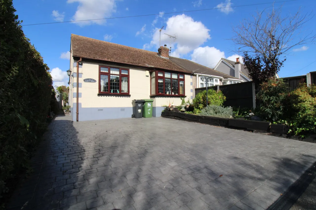 The Meads, Basildon, SS16, photo 3