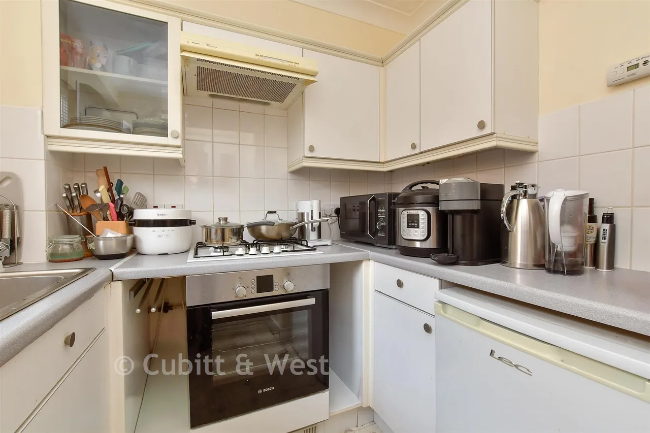 Devonshire Avenue, Sutton, SM2, photo 2