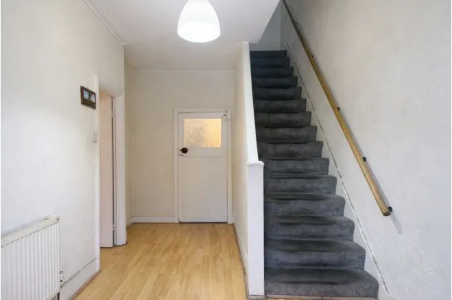 Clements Road, London, photo 3