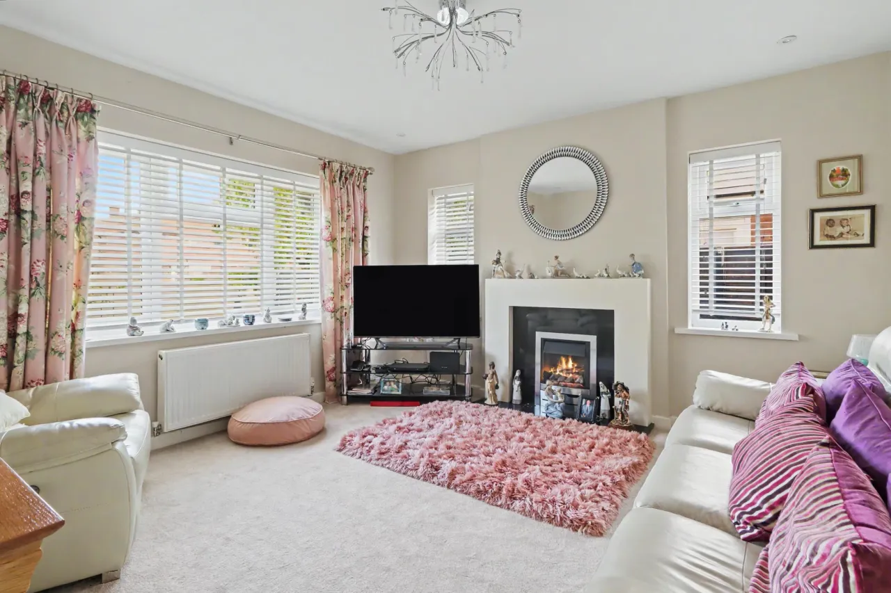 Sycamore Avenue, Crewe, photo 2
