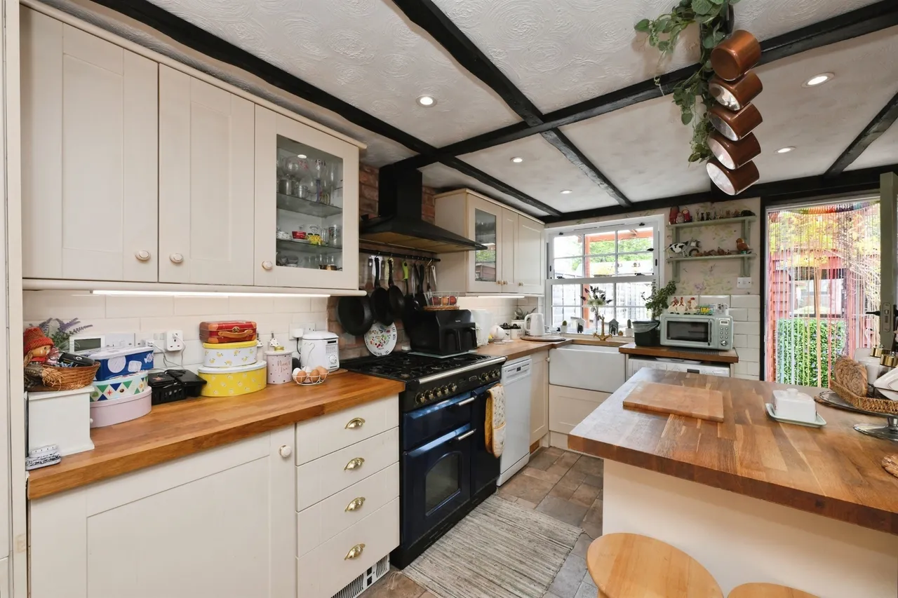 Queens Head Yard, Sheering, Bishop's Stortford, photo 8
