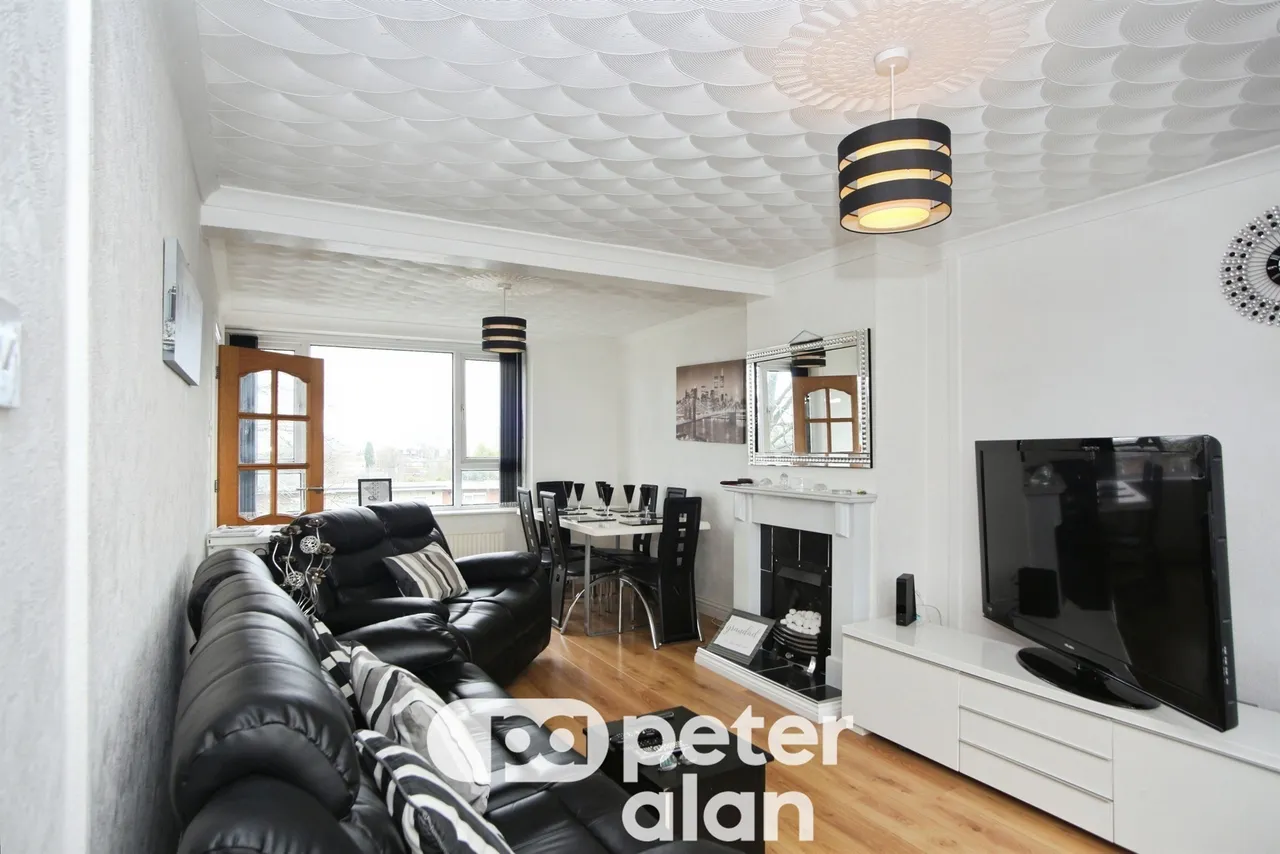 Heather Road, Newport, NP19, photo 6