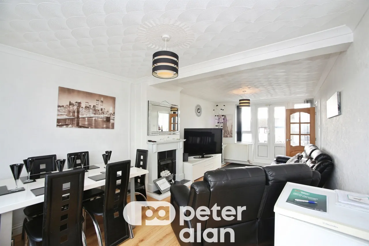 Heather Road, Newport, NP19, photo 7
