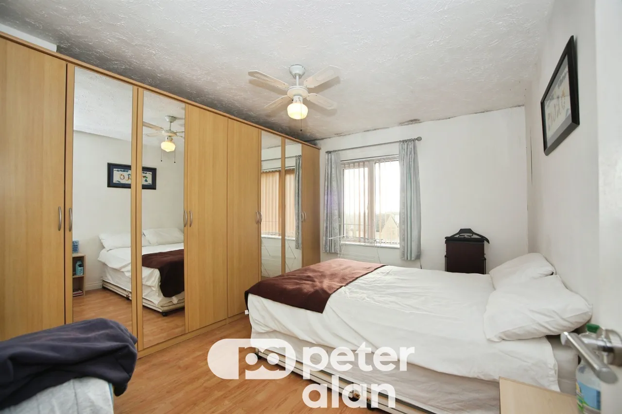 Heather Road, Newport, NP19, photo 12