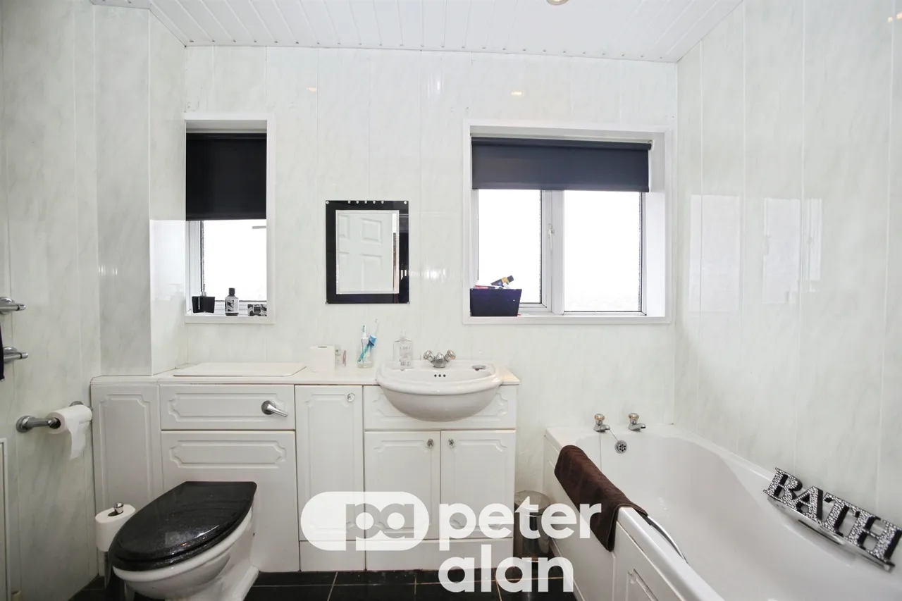 Heather Road, Newport, NP19, photo 5