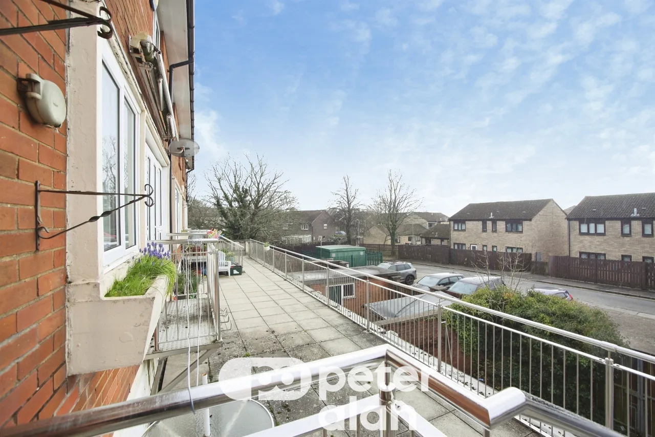 Heather Road, Newport, NP19, photo 18