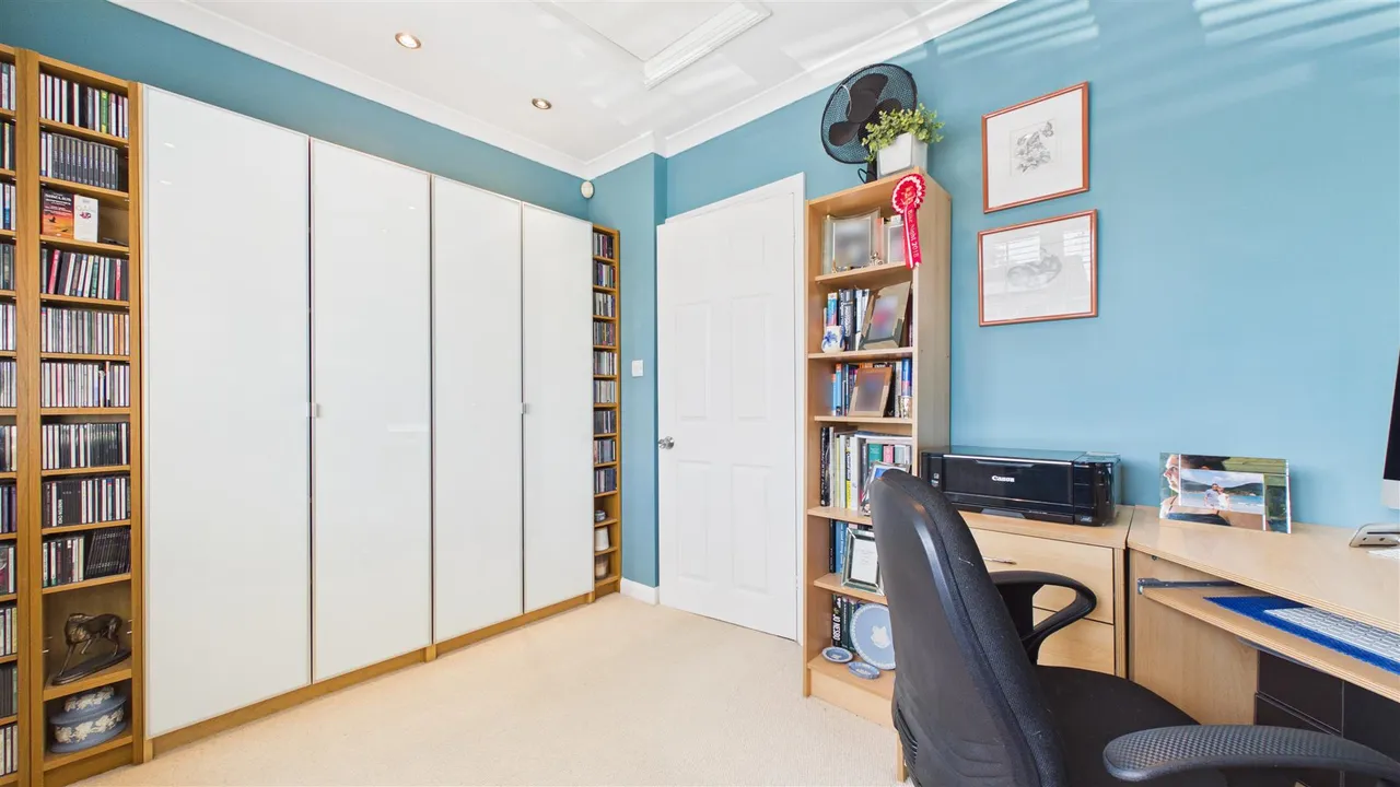 Milton Way, Bretton, photo 21