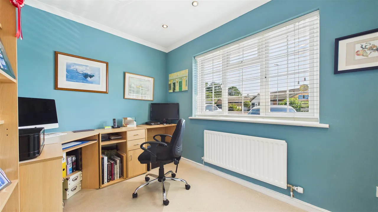 Milton Way, Bretton, photo 22