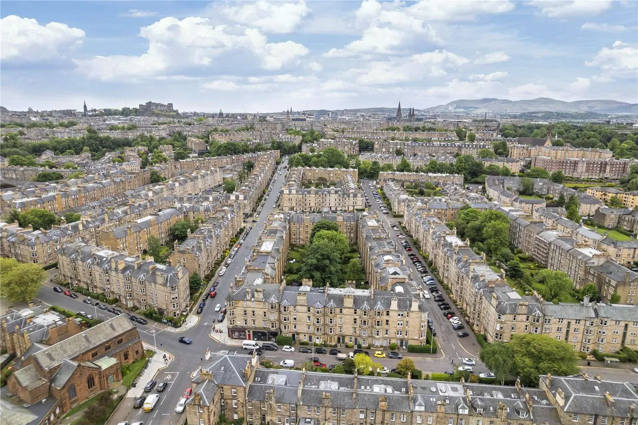 2 bed flat for sale — Comely Bank Road, Comely Bank, Edinburgh, EH4 1AW