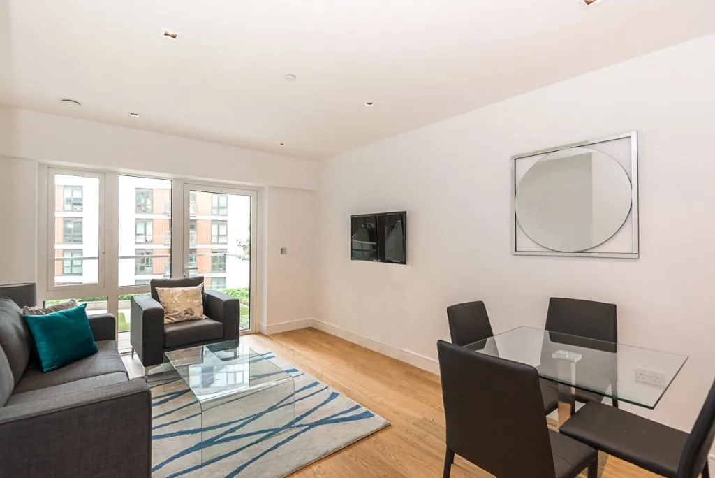 Longfield Avenue, Ealing, W5, photo 2