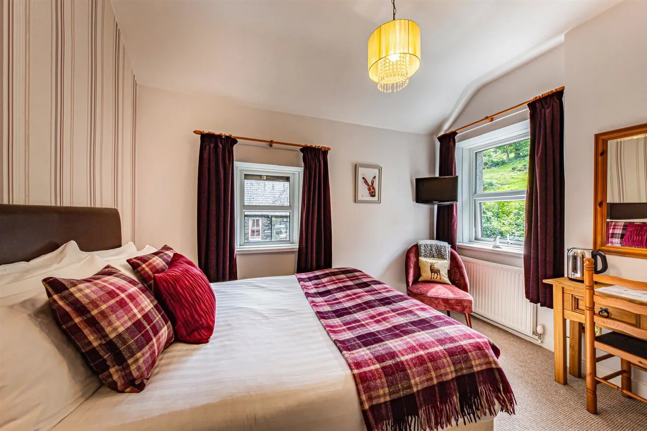Betws-y-coed, LL24 0AN, photo 10
