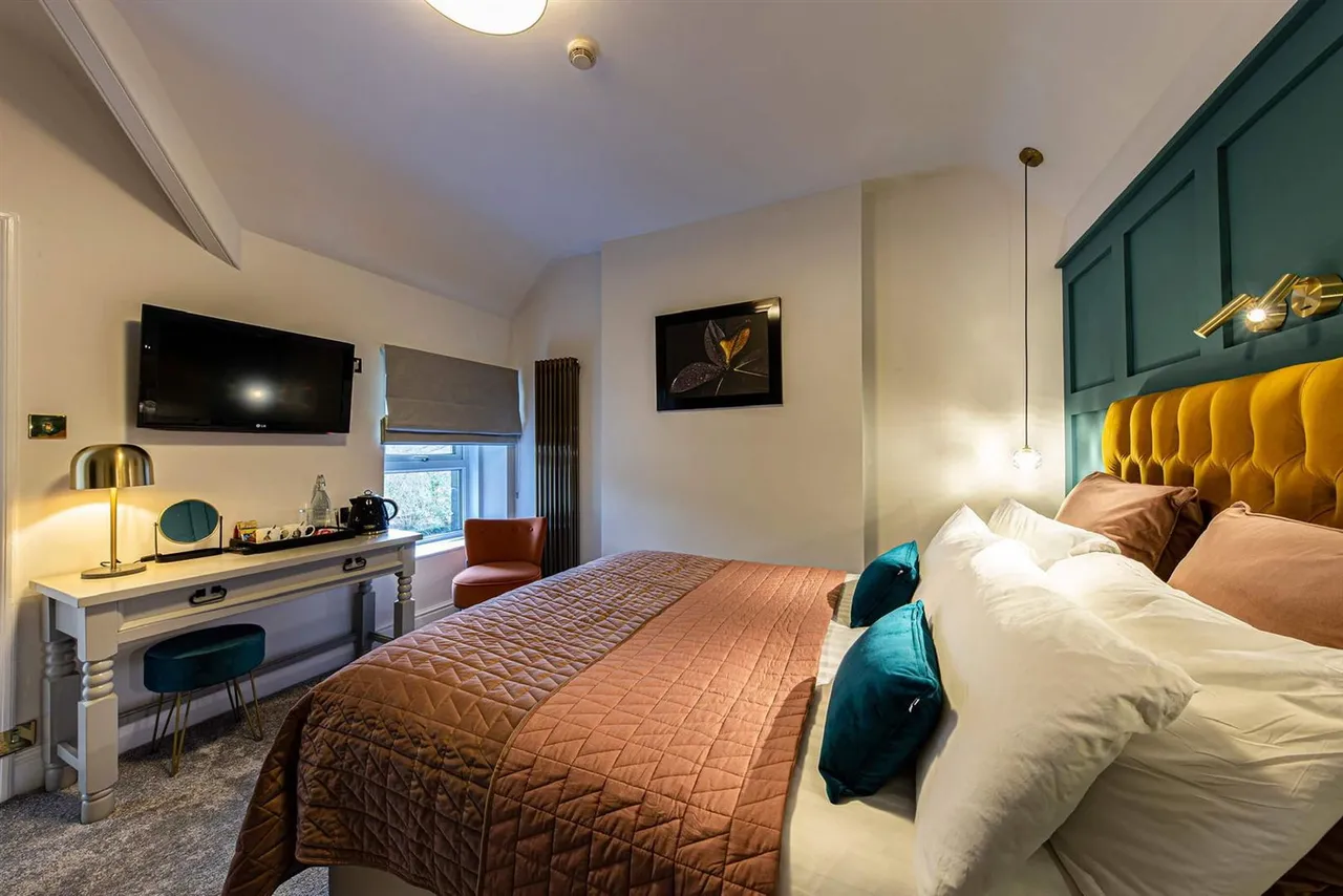 Betws-y-coed, LL24 0AN, photo 6