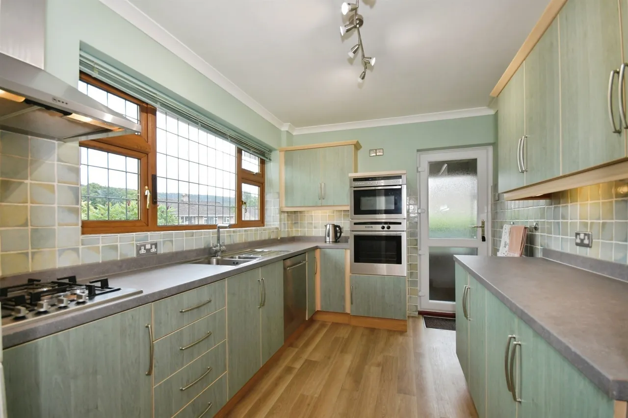 Wyedale Crescent, Bakewell, DE45, photo 8
