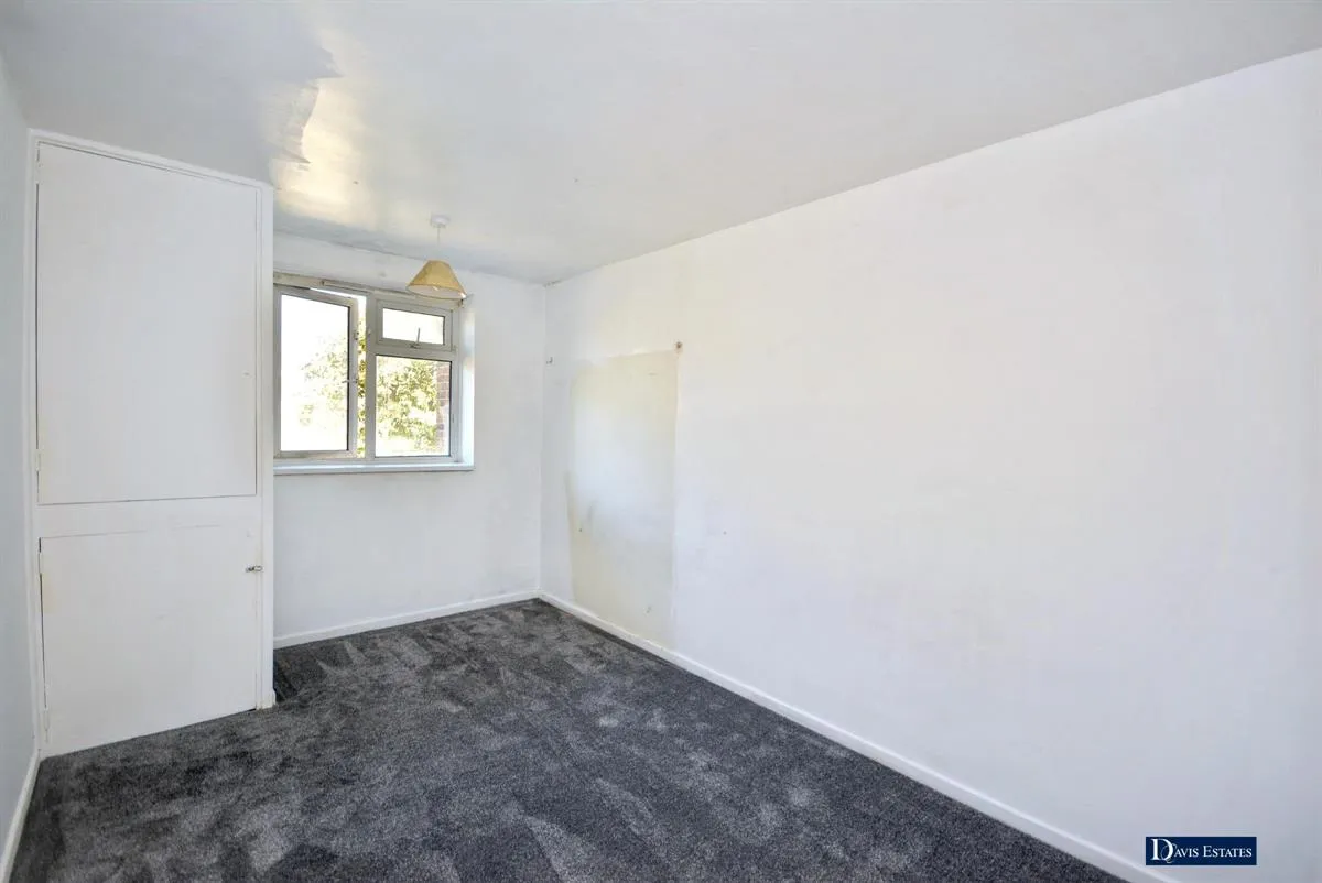 Victor Approach, Hornchurch, RM12, photo 5