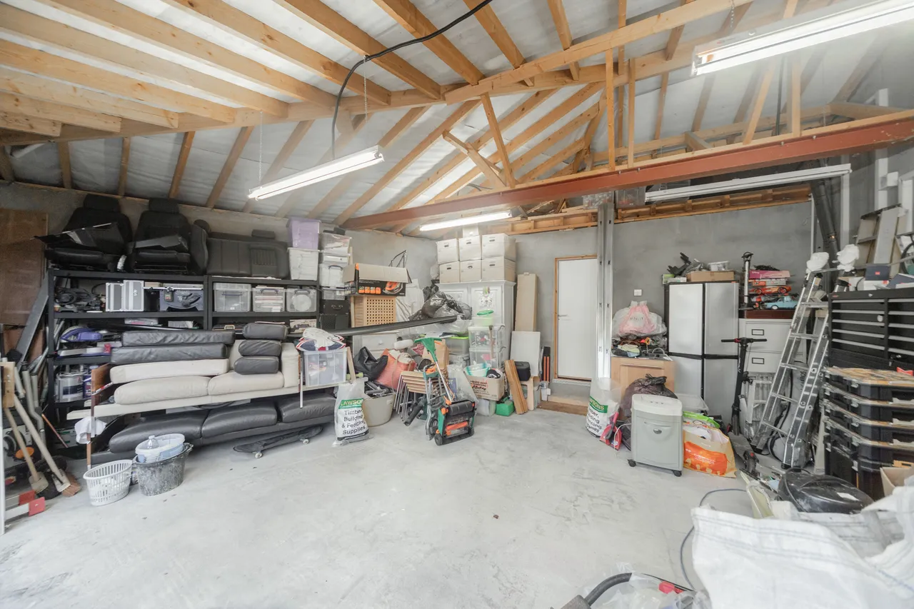 2 Sandringham Road, London, photo 18