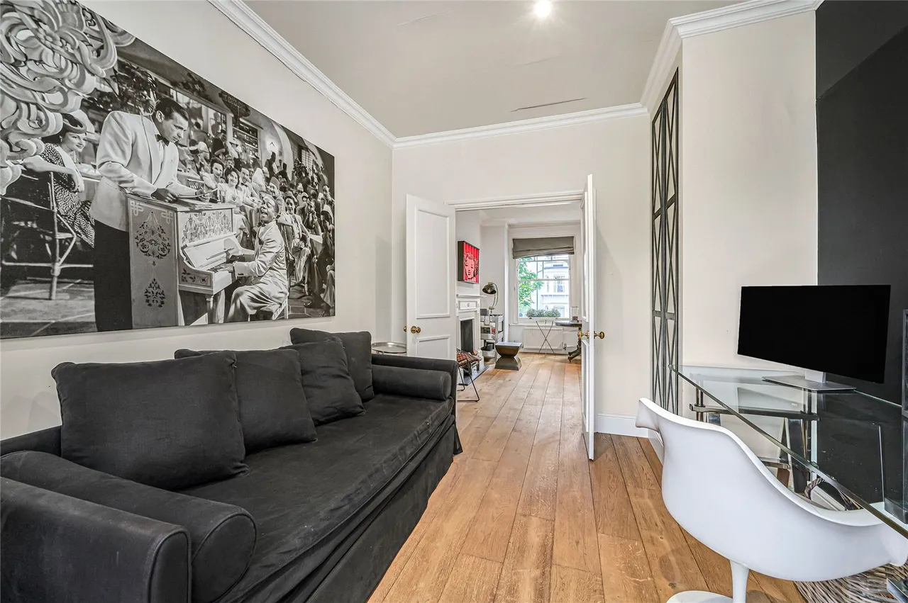 Prince Of Wales Drive, London, SW11, photo 7