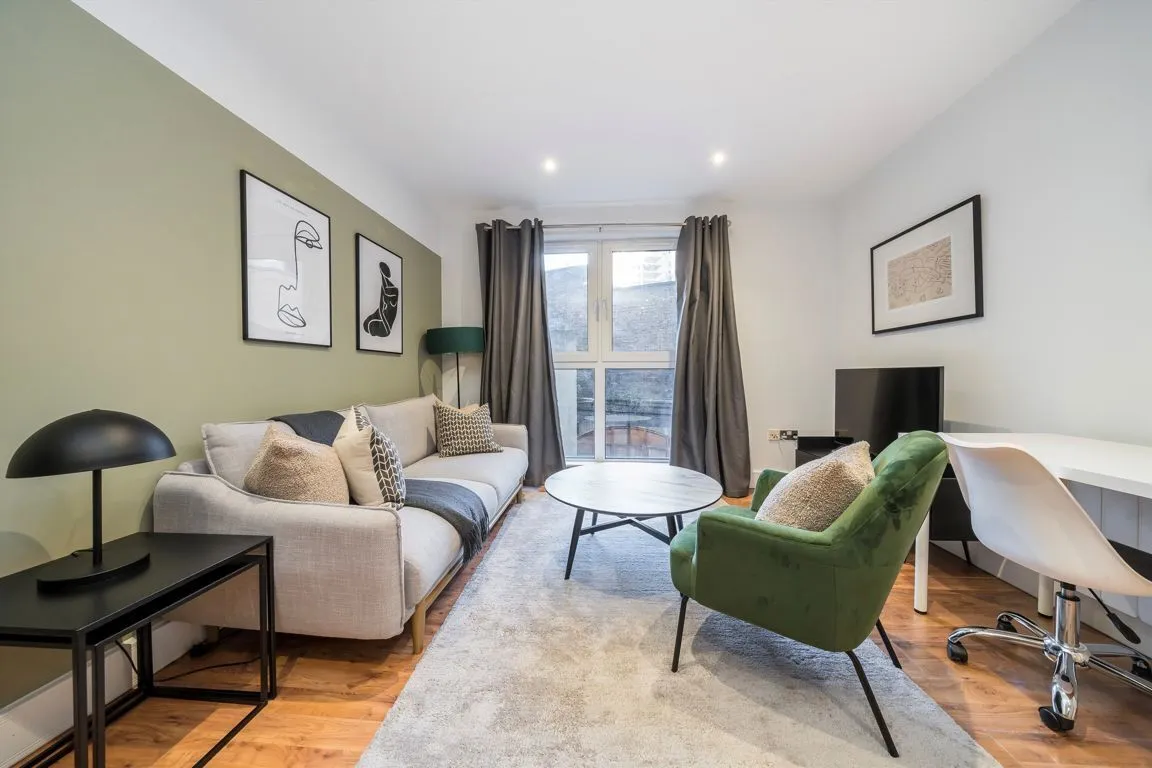 1 Pepys Street, City, photo 3