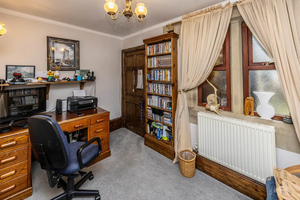 Crowlees Road, Mirfield, photo 18