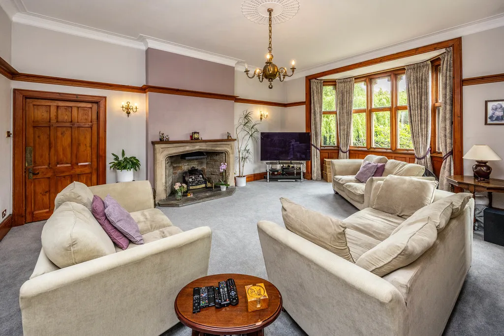 Crowlees Road, Mirfield, photo 16