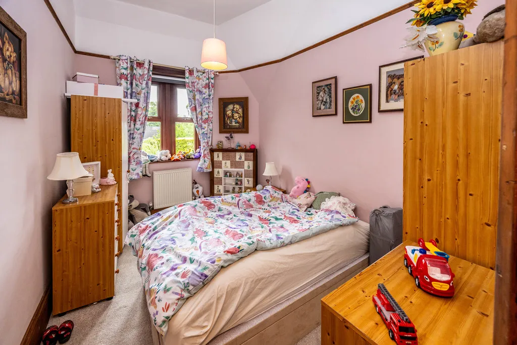 Crowlees Road, Mirfield, photo 26