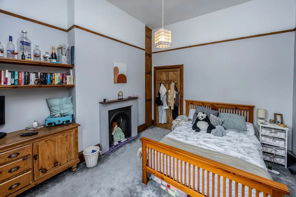 Crowlees Road, Mirfield, photo 30