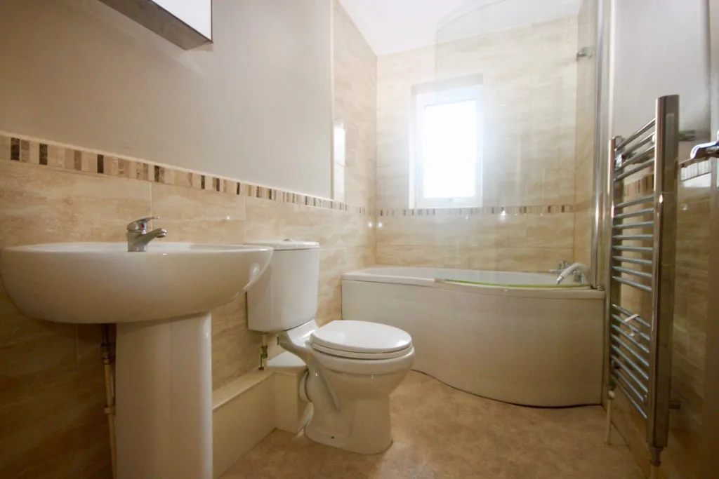 Crescentdale, Longford, Gloucester, GL2, photo 6