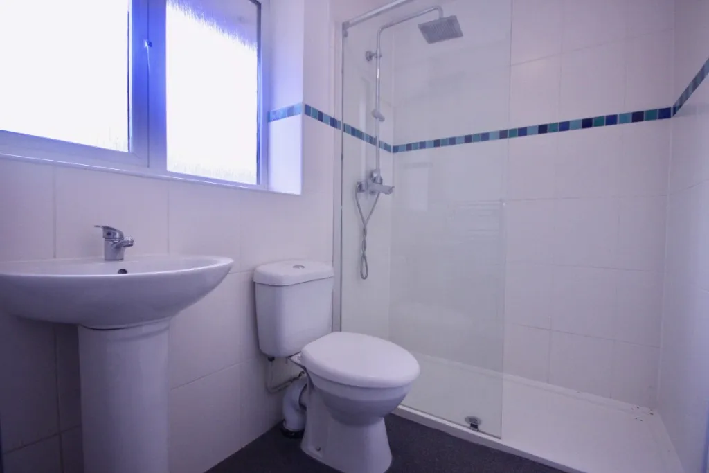 Crescentdale, Longford, Gloucester, GL2, photo 7