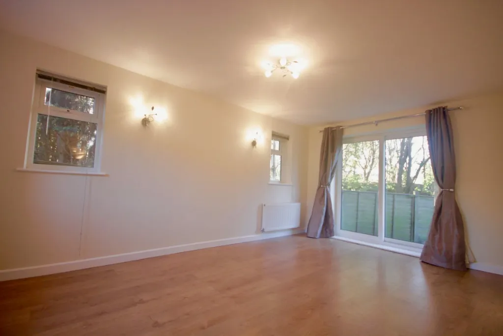 Crescentdale, Longford, Gloucester, GL2, photo 3