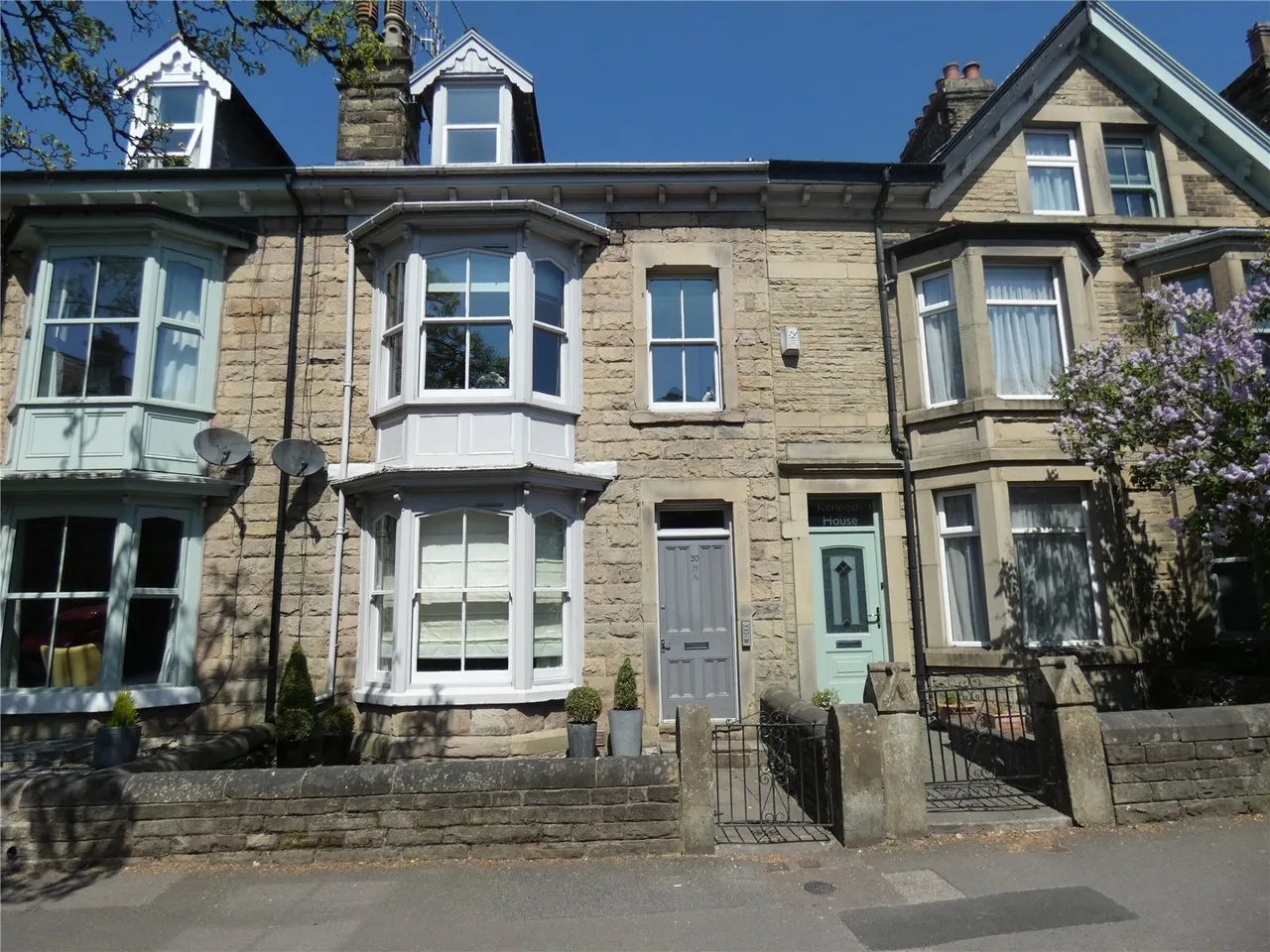 1 bed flat for sale — West Road, Buxton, Derbyshire, SK17