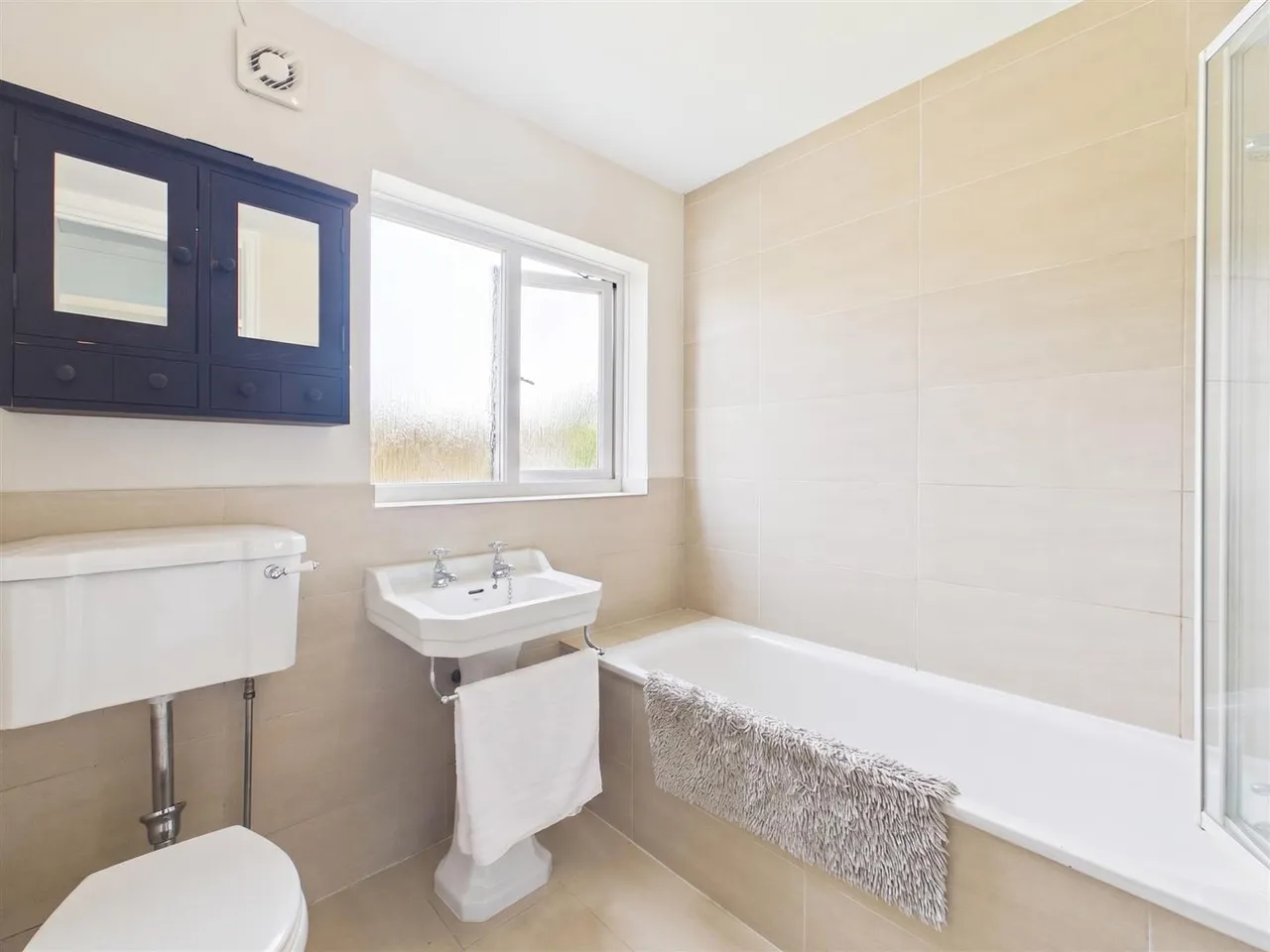 Dartmouth Road, Ruislip, HA4 0DF, photo 10