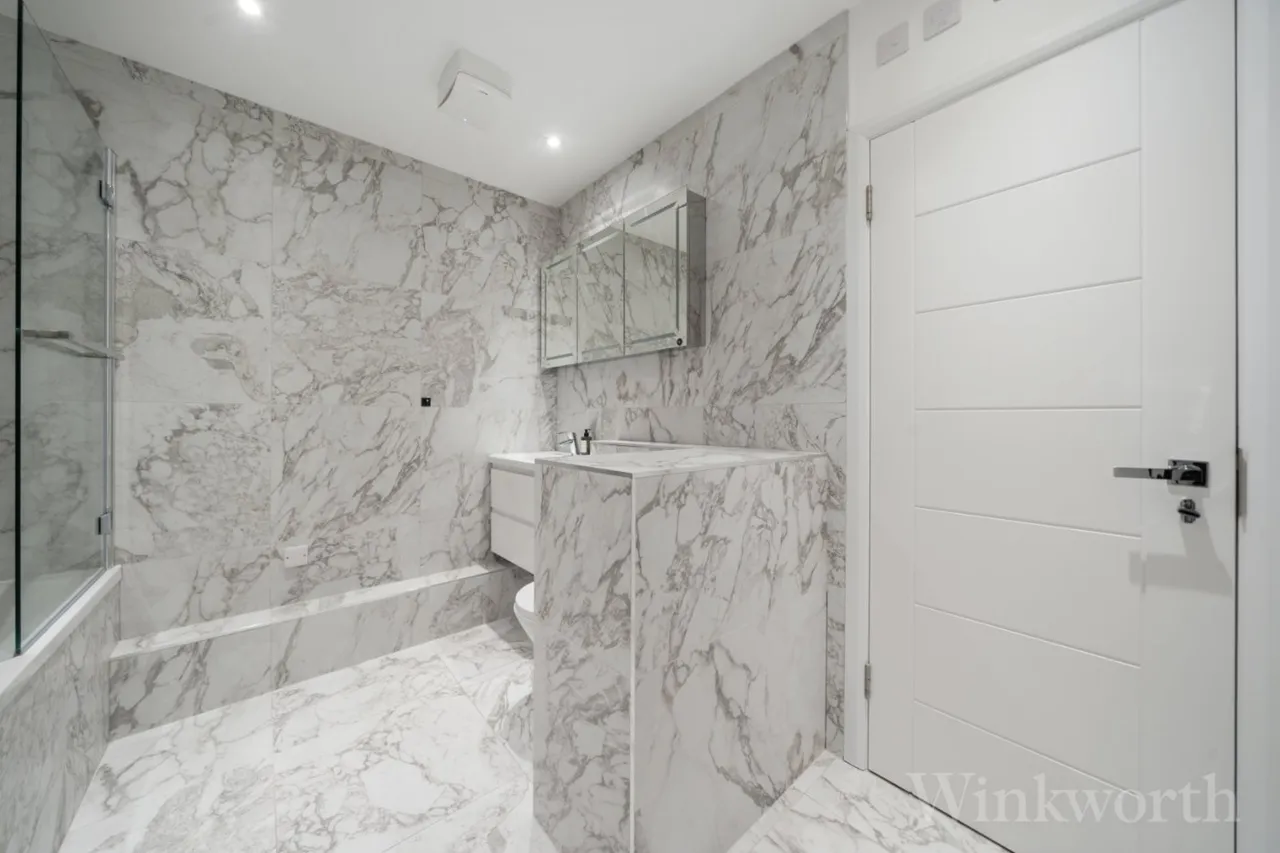 Frobisher Place, London, SE15, photo 16