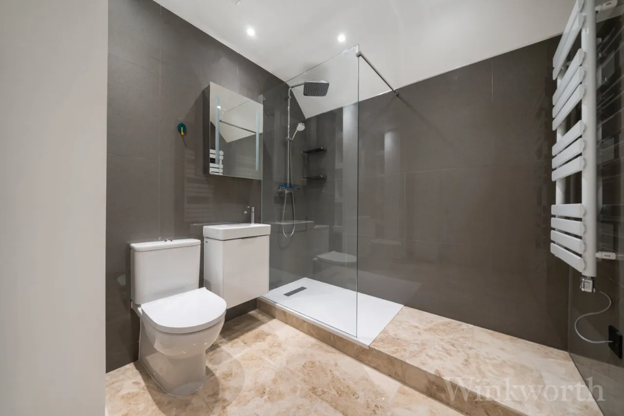 Frobisher Place, London, SE15, photo 15