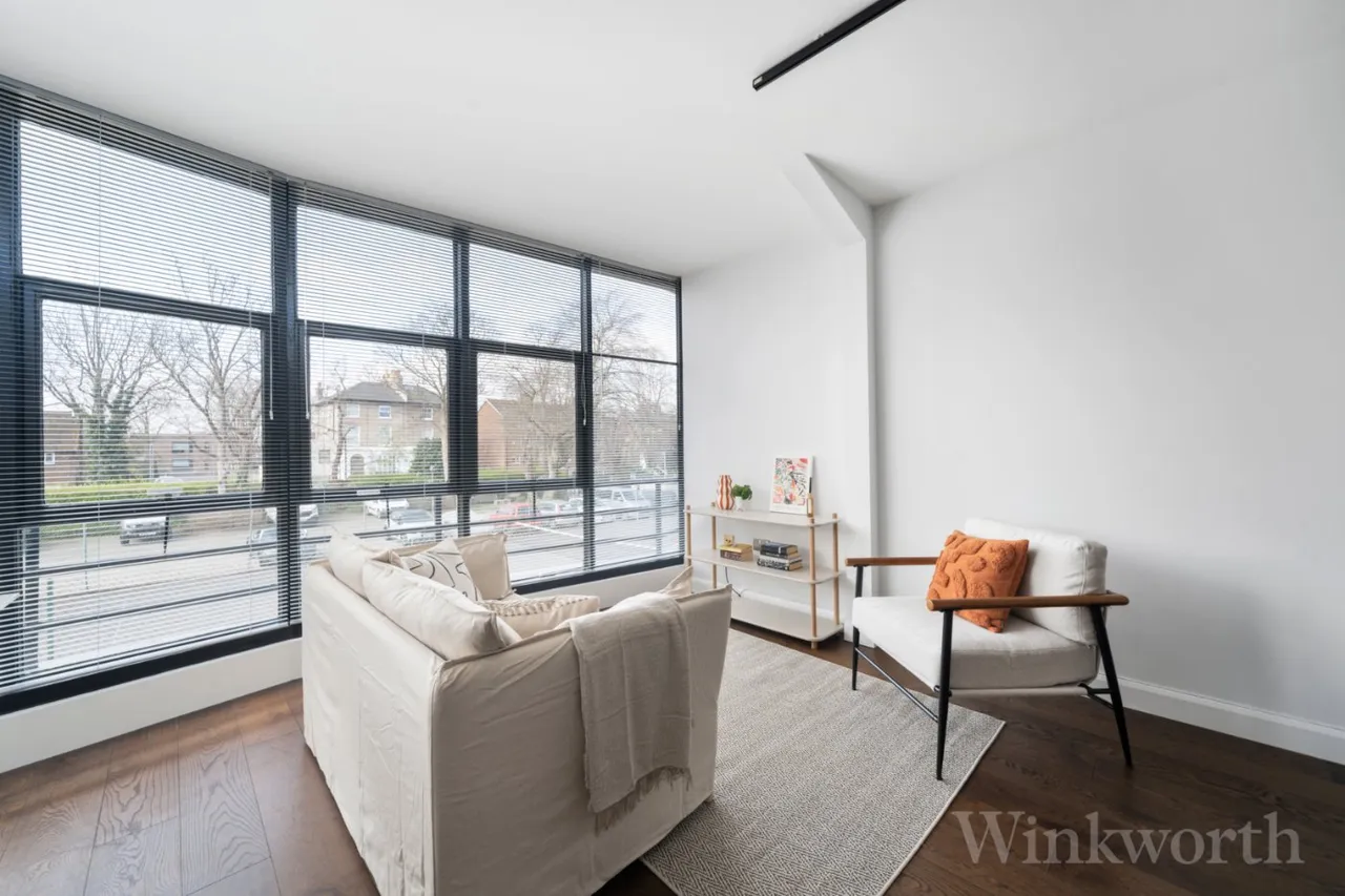 Frobisher Place, London, SE15, photo 4