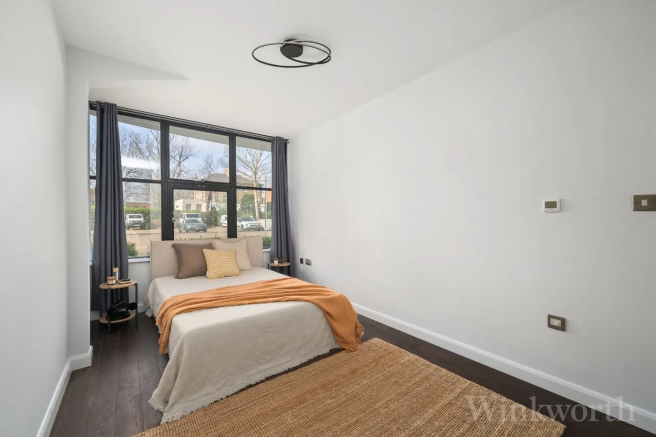 Frobisher Place, London, SE15, photo 10