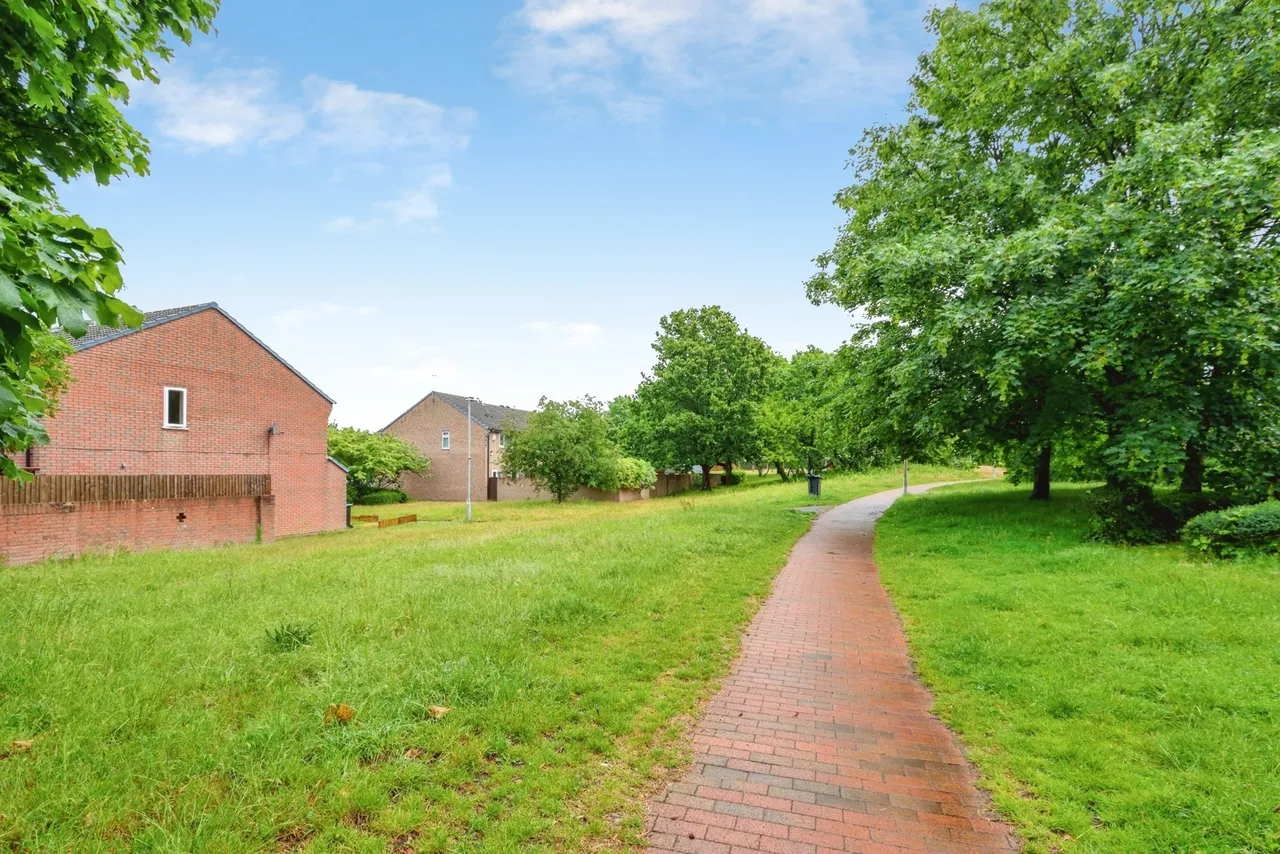 Southbrook Close, BH17, photo 13