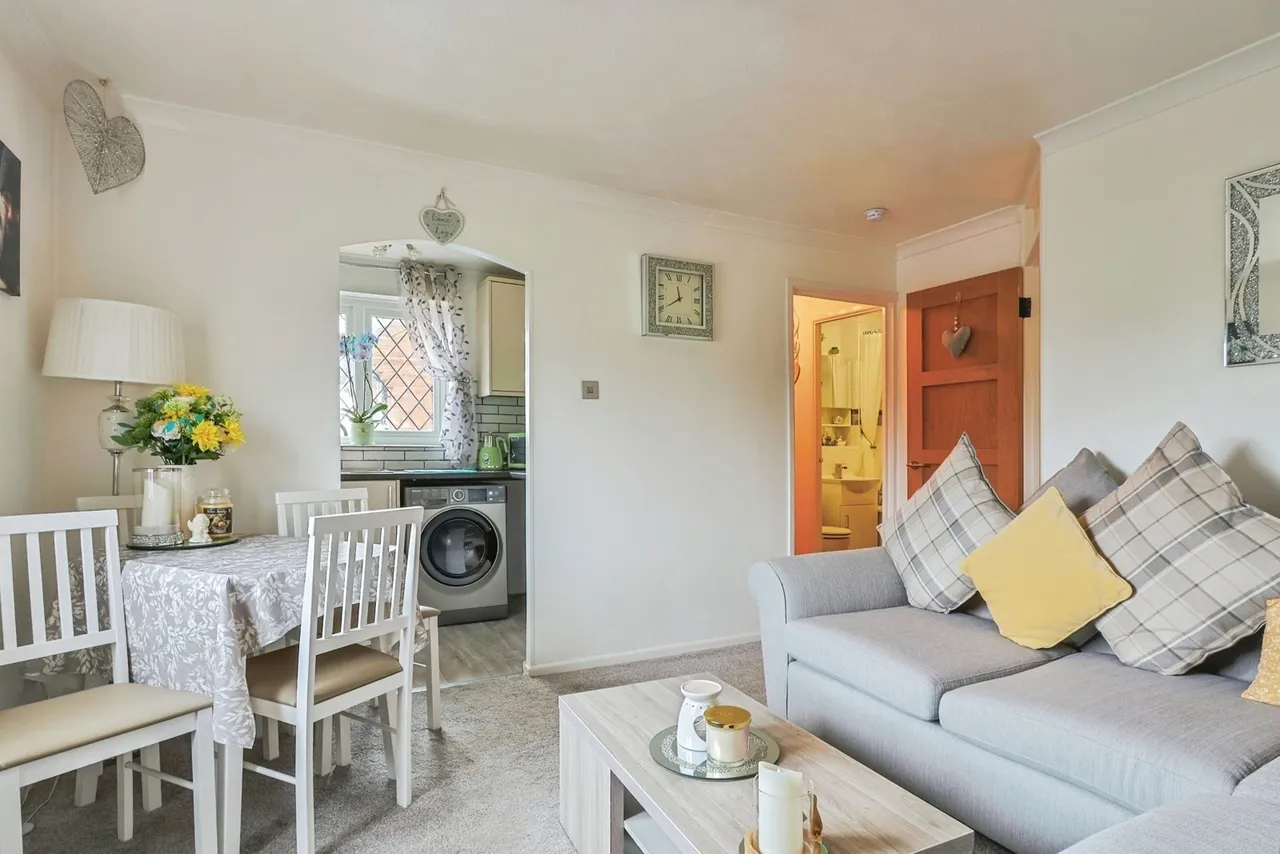 Southbrook Close, BH17, photo 2