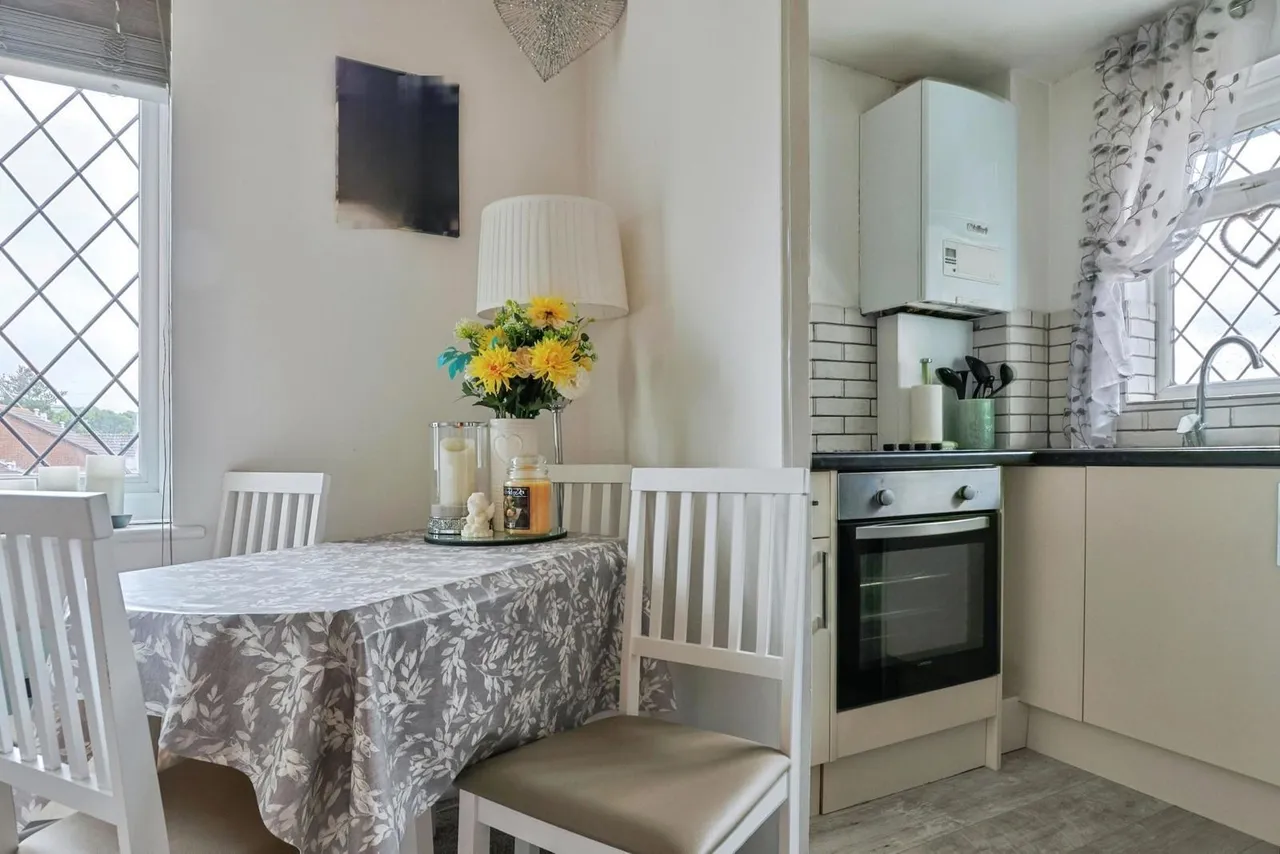 Southbrook Close, BH17, photo 5