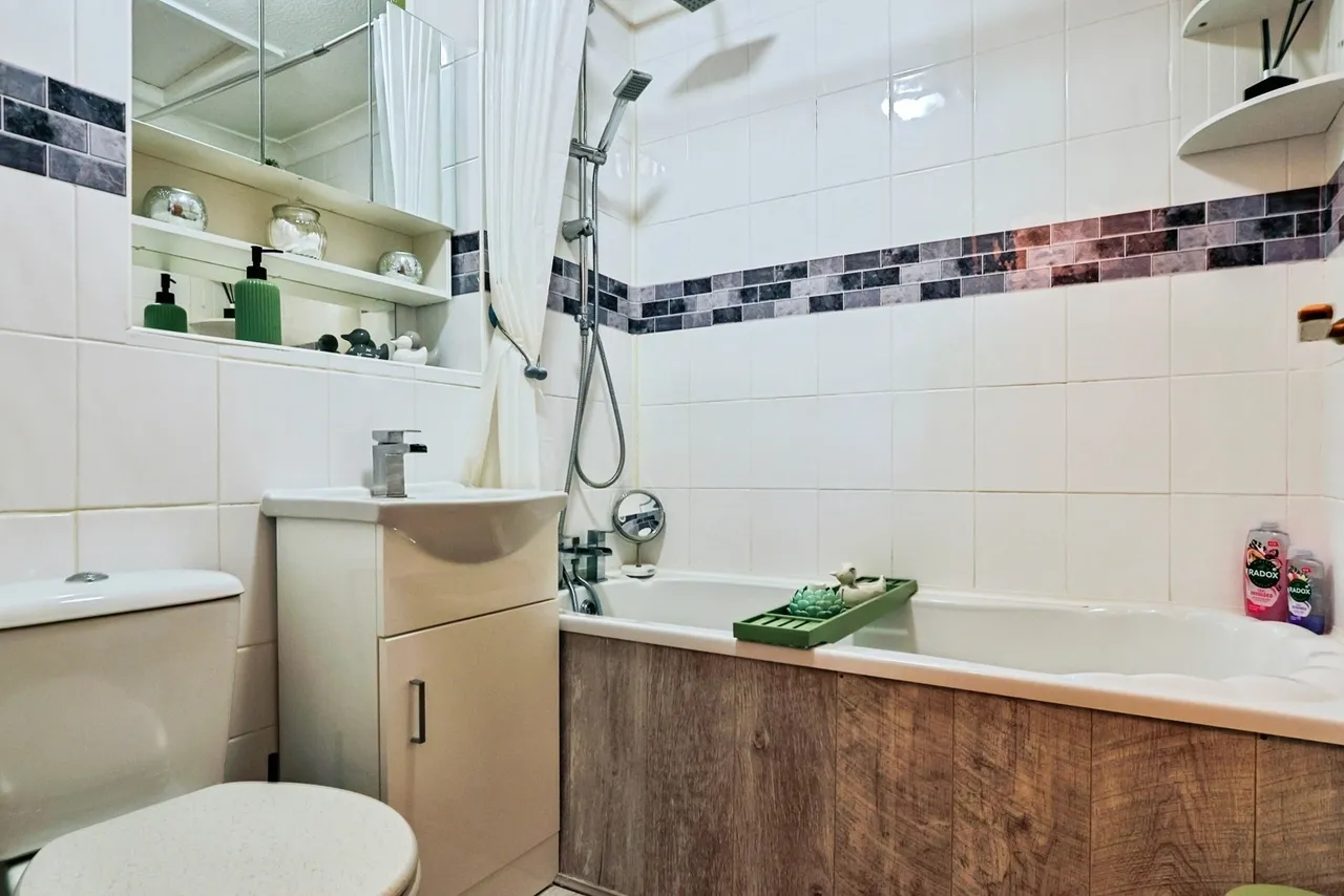 Southbrook Close, BH17, photo 11