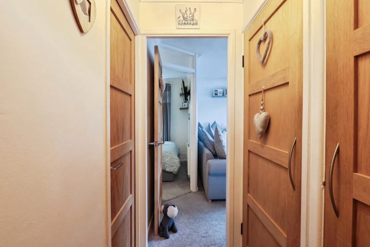 Southbrook Close, BH17, photo 8