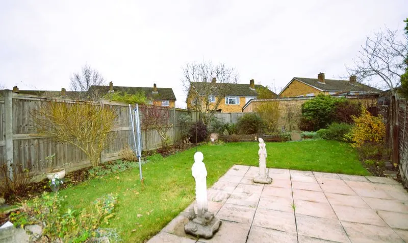 Collier Close, Epsom, KT19, photo 16