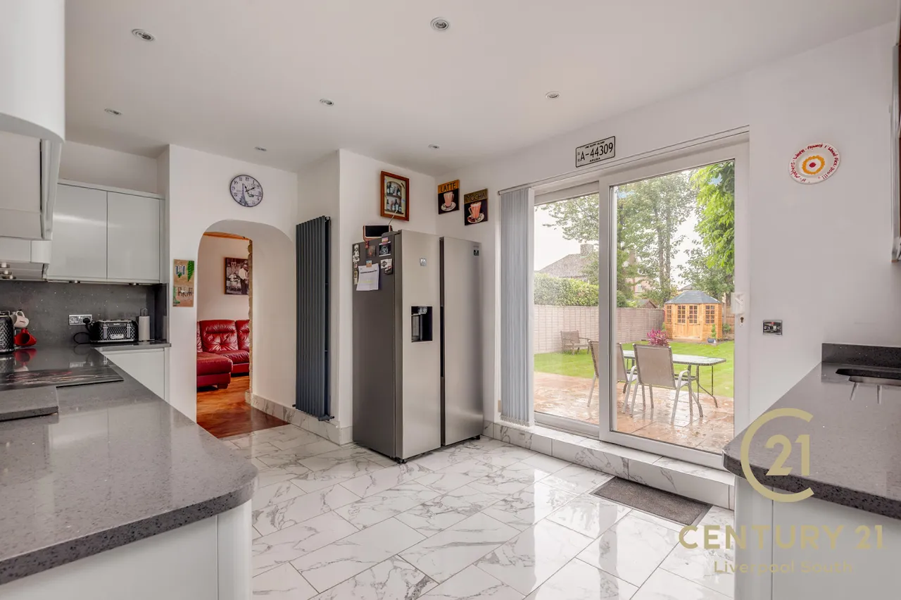 Reservoir Road, Woolton, L25, photo 2